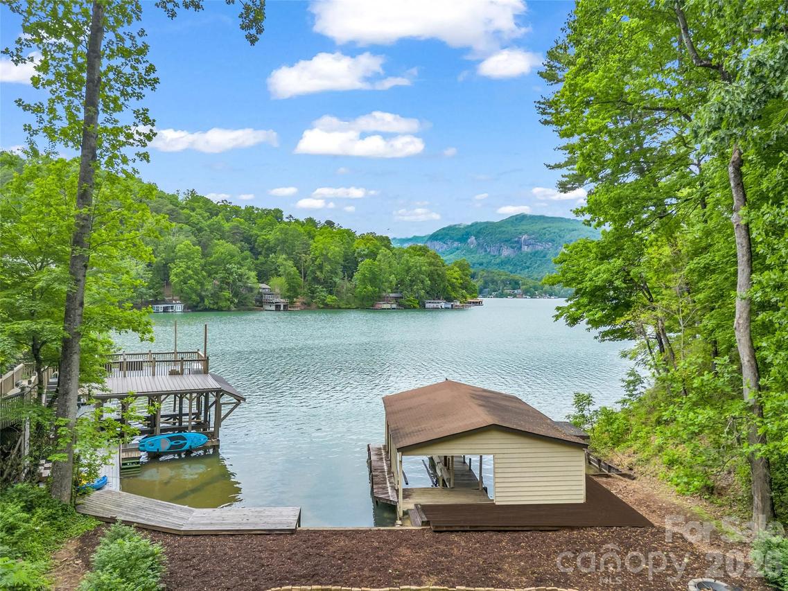 104 Lakeridge Rd., Lake Lure, NC 28746