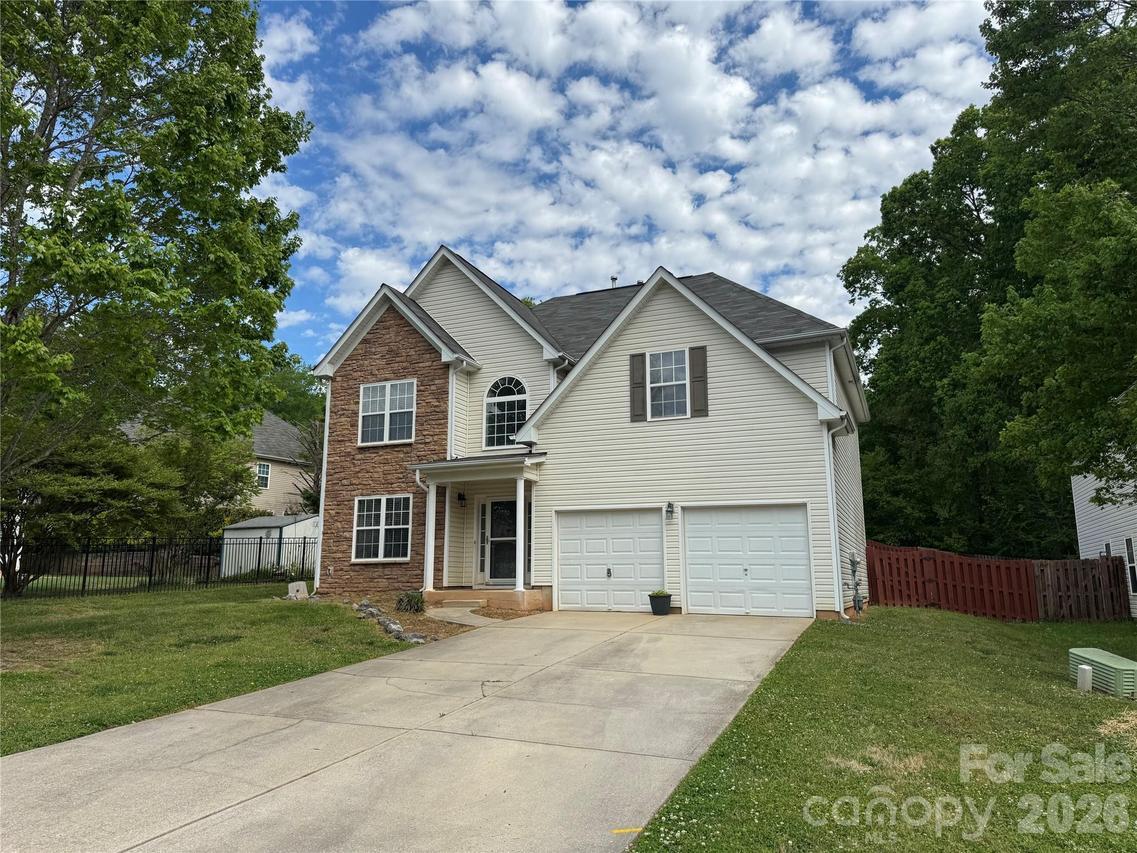 5305 Grandover Dr., Gastonia, NC 28054