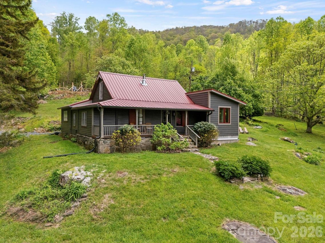 1108 Pine Root Branch Rd., Bakersville, NC 28705