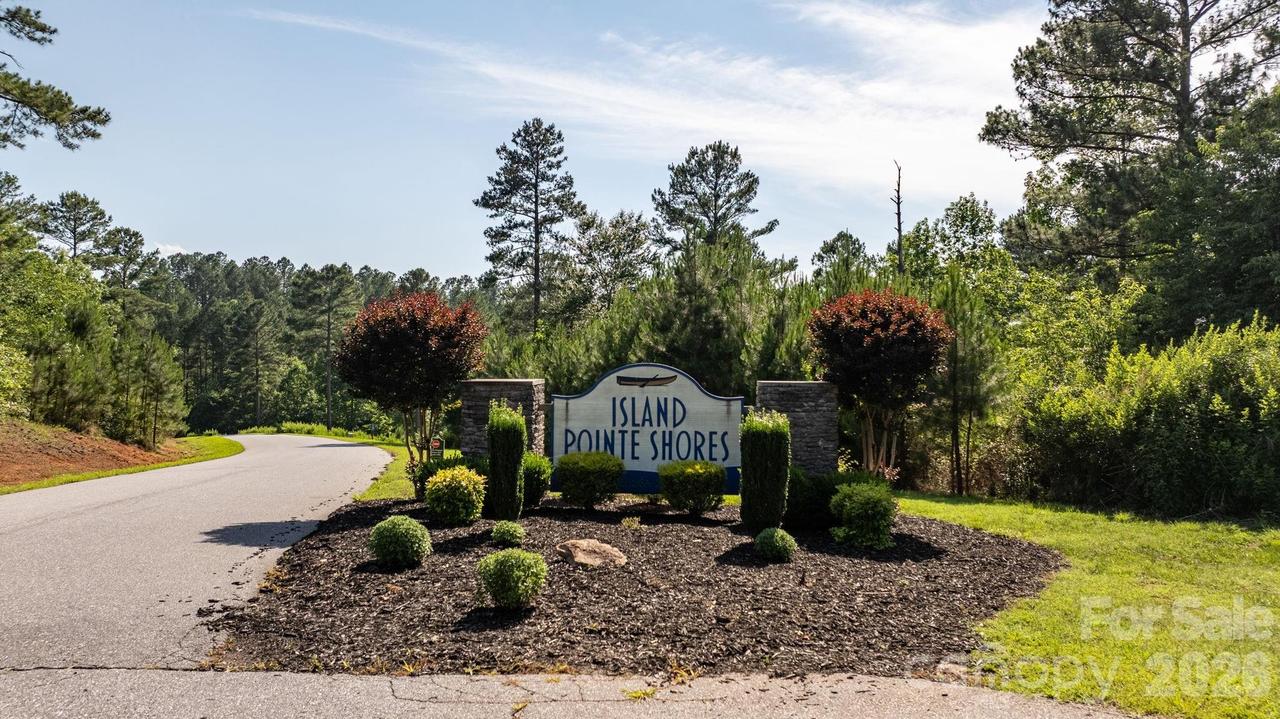 2259 Island View Ln., Connelly Springs, NC 28612