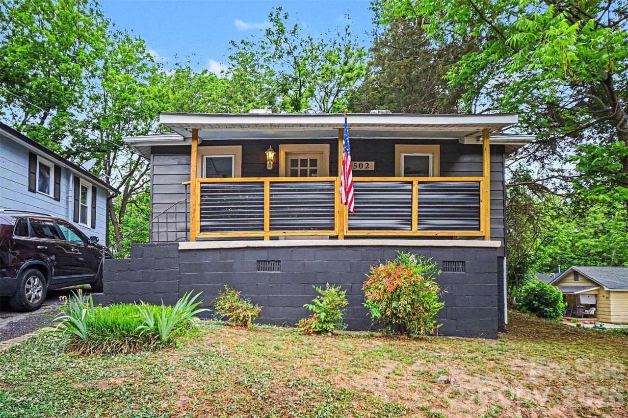 502 Allison Ave., Gastonia, NC 28052