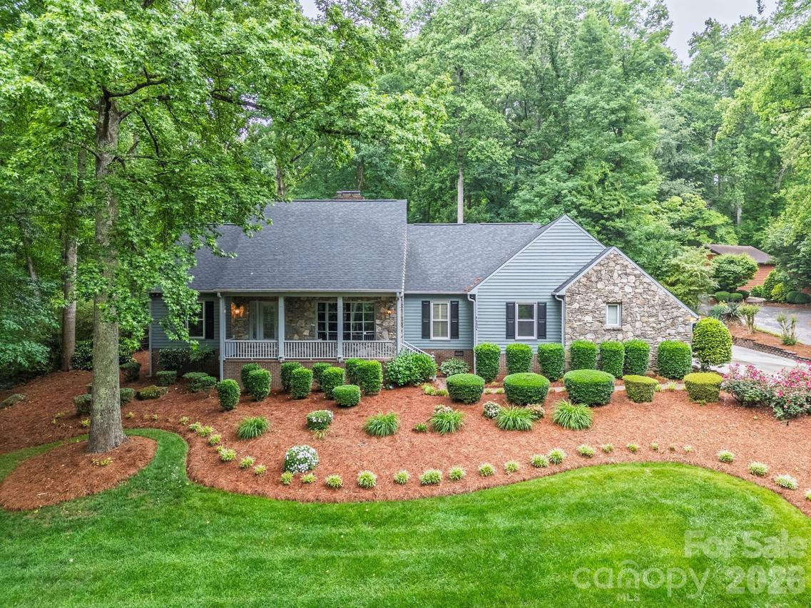 2804 Wimbledon Dr., Gastonia, NC 28056