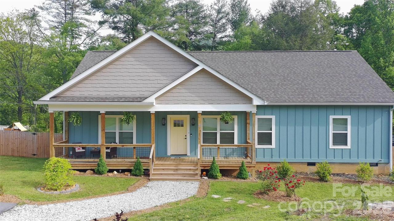 39 Arlington Oaks Ln., Bryson City, NC 28713