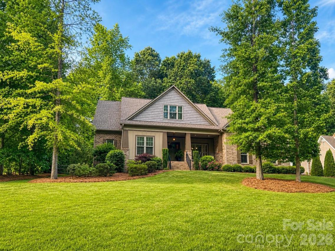 129 Buckingham Place Rd., Mooresville, NC 28115