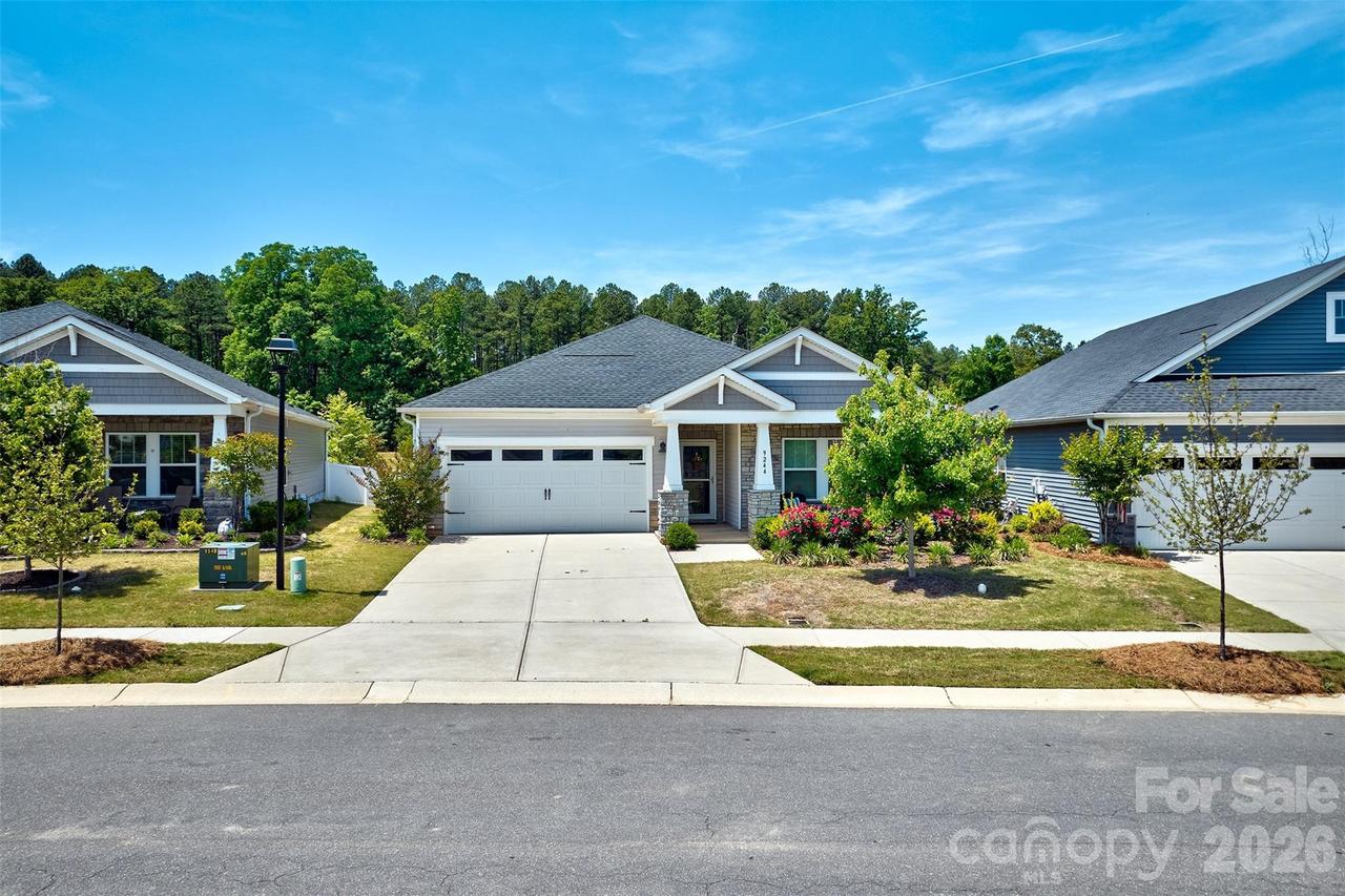 9244 Dunwich Dr., Gastonia, NC 28056