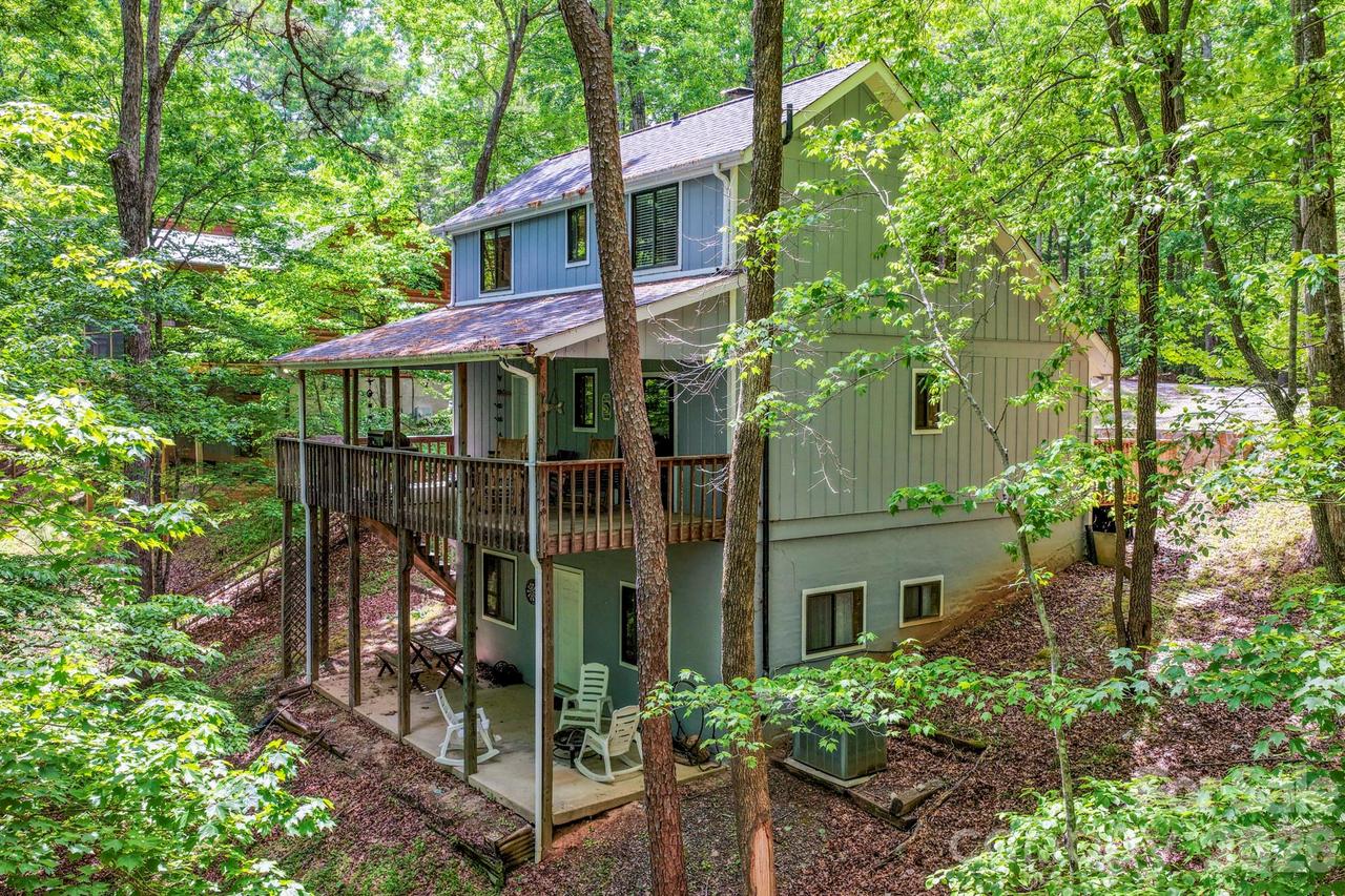 172 W Wilderness Rd., Lake Lure, NC 28746