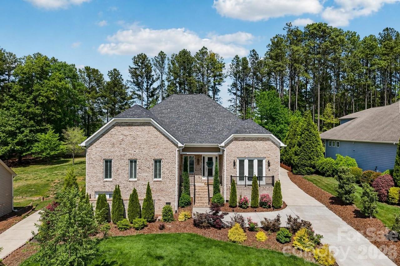 209 Holdsworth Dr., Mount Holly, NC 28120