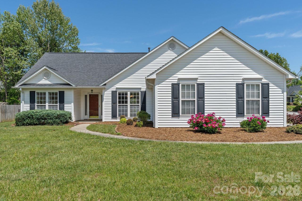 446 Planters Creek Rd., Fletcher, NC 28732