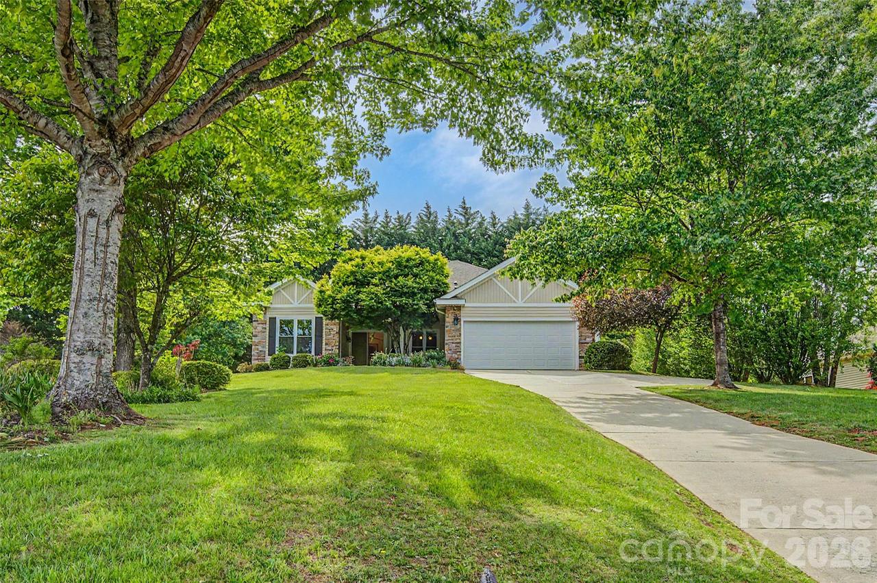 57 Talon Trail Ln., Etowah, NC 28729
