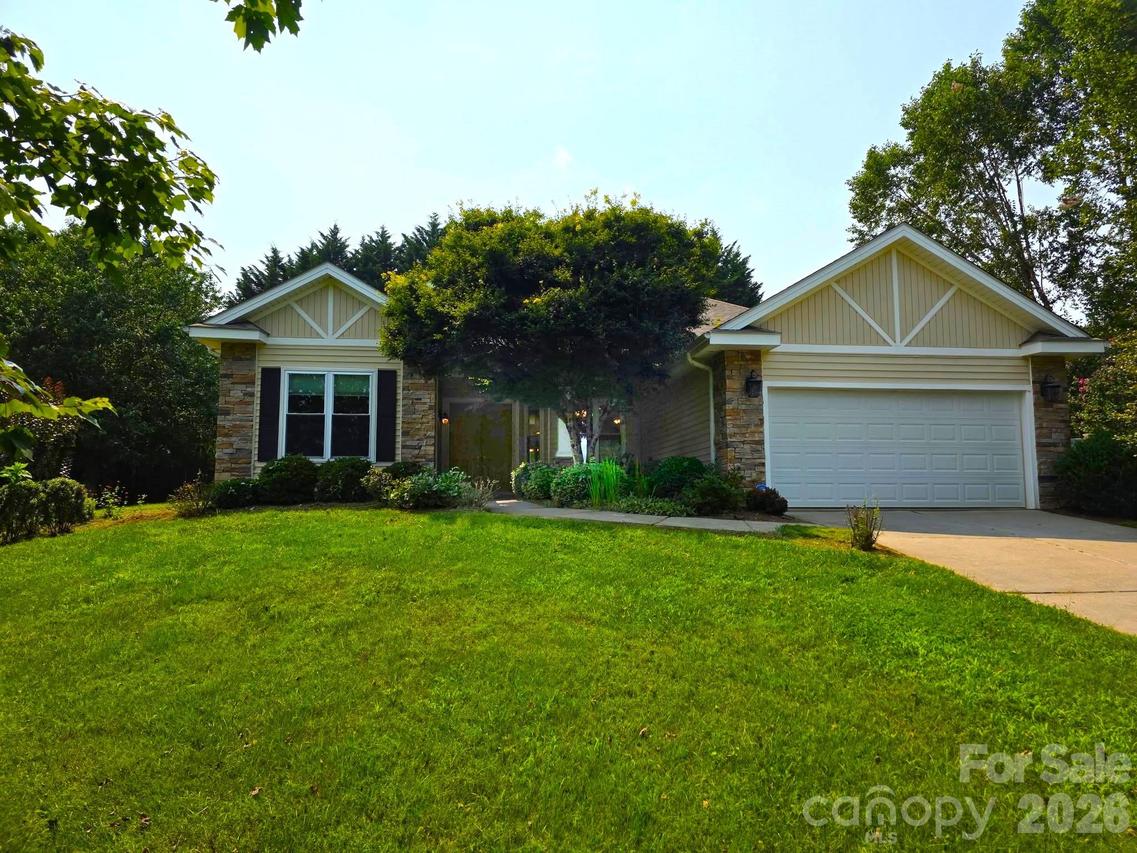 57 Talon Trail Ln., Etowah, NC 28729
