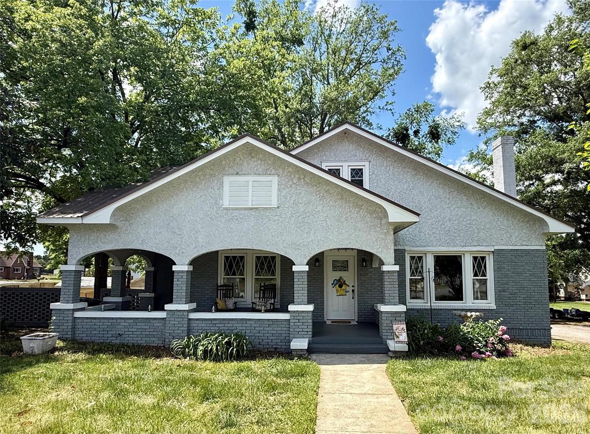 2709 N Main Ave., Newton, NC 28658