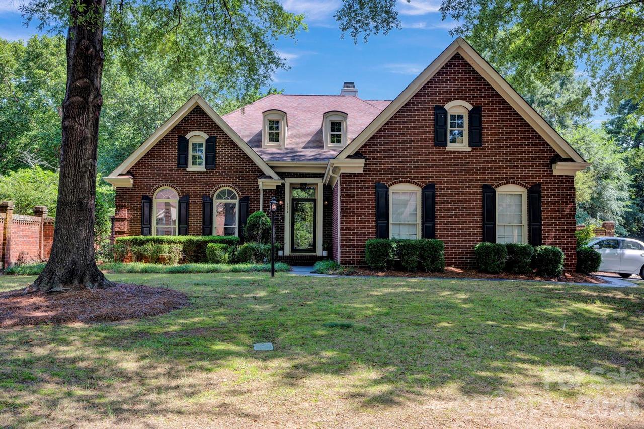 7014 Walton Heath Ln., Charlotte, NC 28277