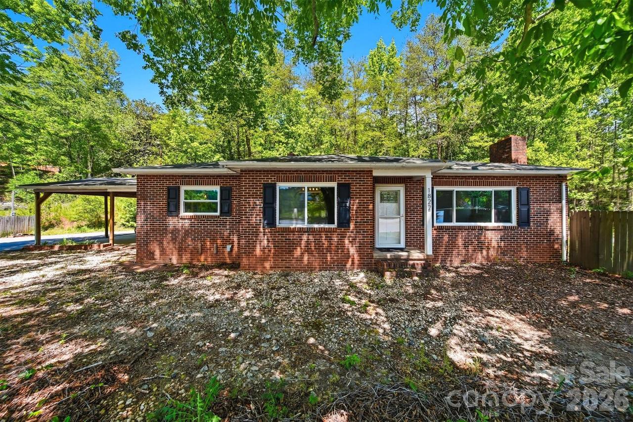 1822 Blowing Rock Blvd., Lenoir, NC 28645