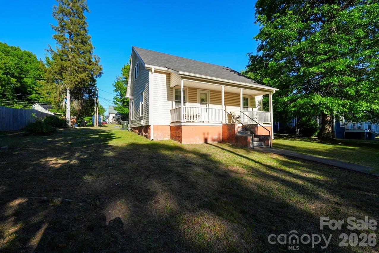 59 Park Cir., Lexington, NC 27295