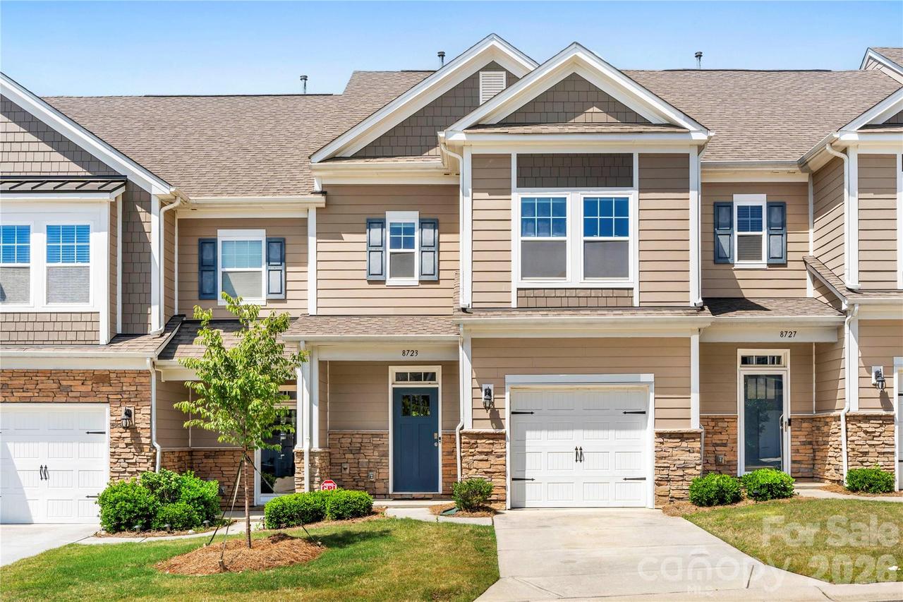 8723 Harris Lake Ln., Charlotte, NC 28269