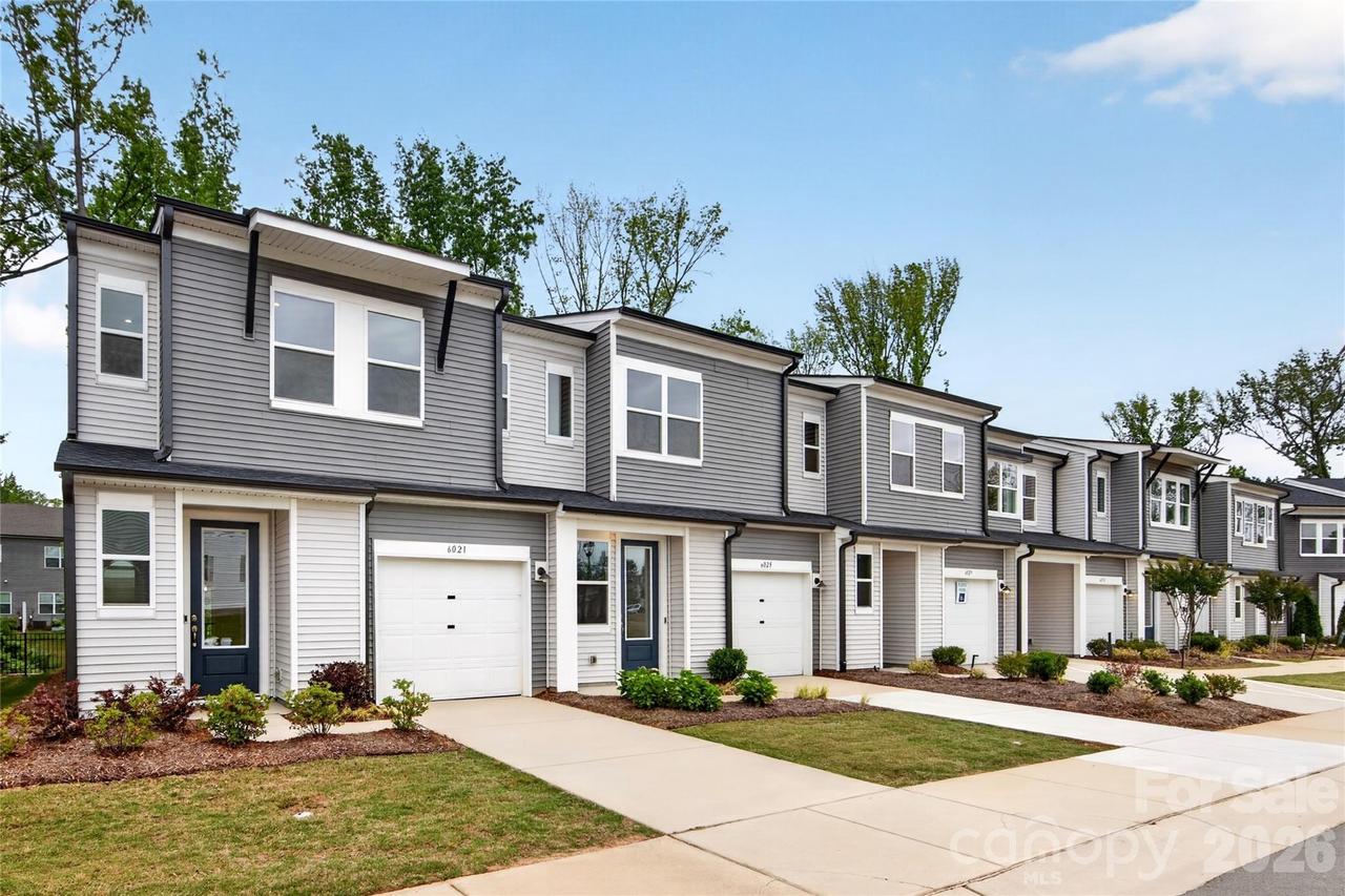 6021 Longar Ln., Charlotte, NC 28269