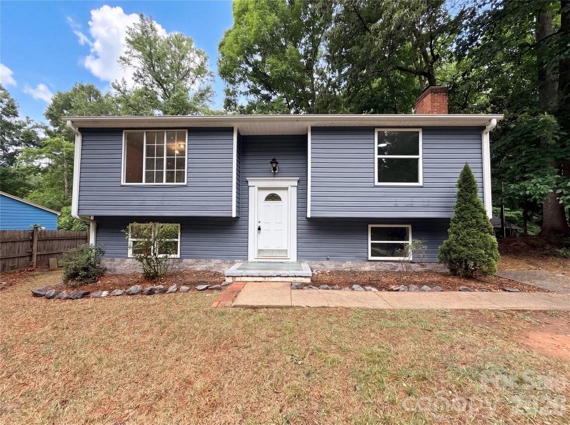 8435 Othello Pl., Charlotte, NC 28227