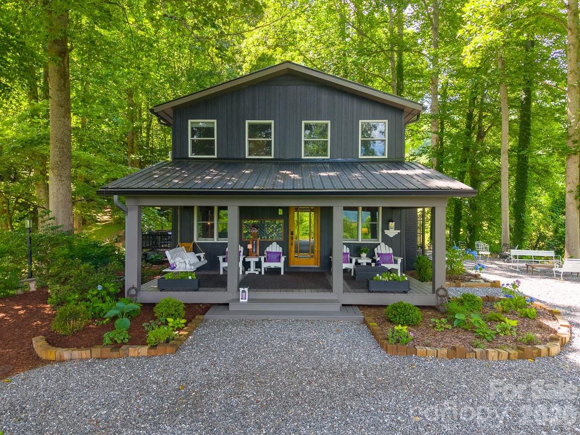 75 Mountain View Rd., Sylva, NC 28779