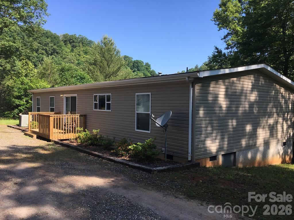 162 Stone Fly Drive Dr., Cullowhee, NC 28723