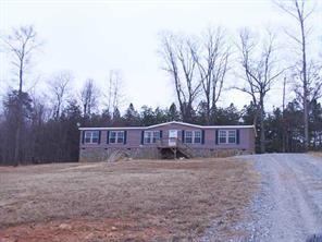 4548 Red Apple Dr., Bessemer City, NC 28016