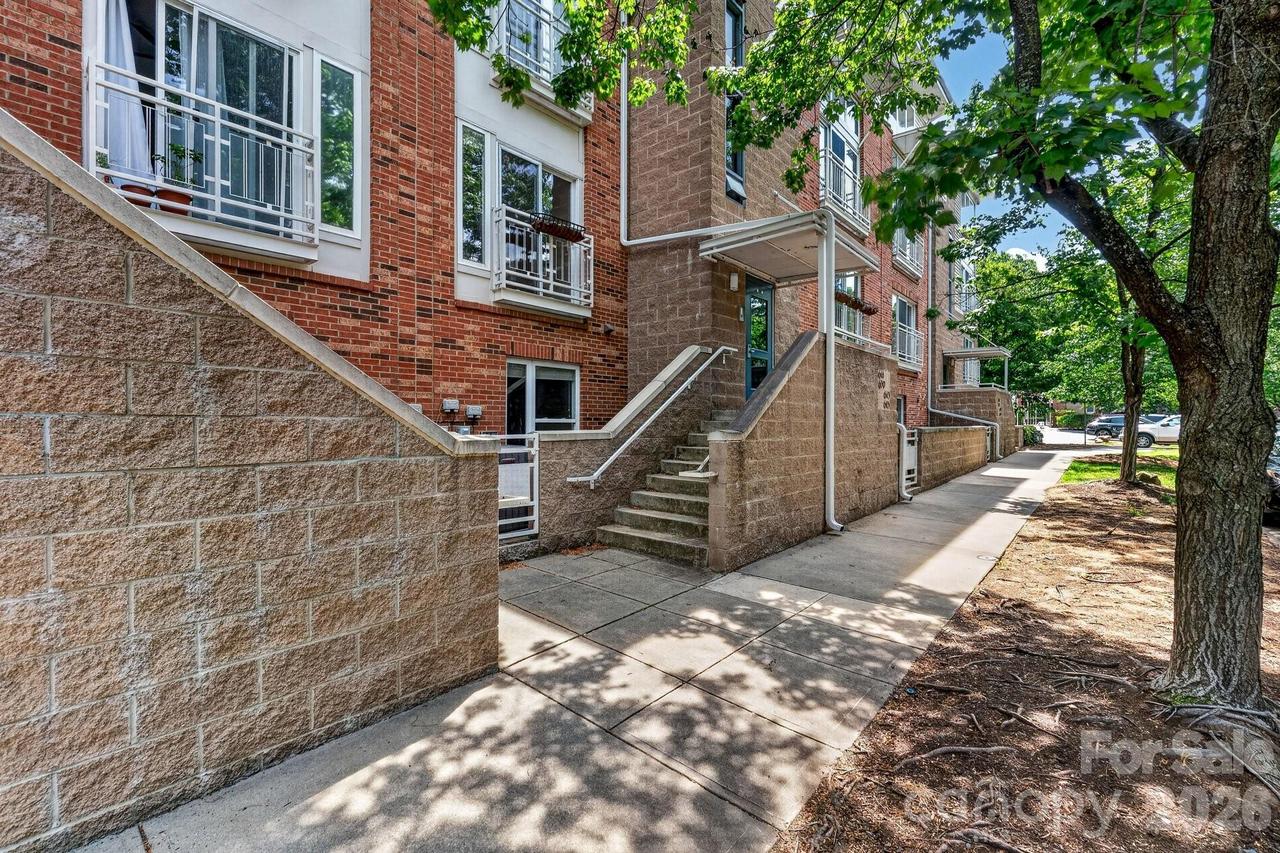 639 Raphael Pl., Charlotte, NC 28205