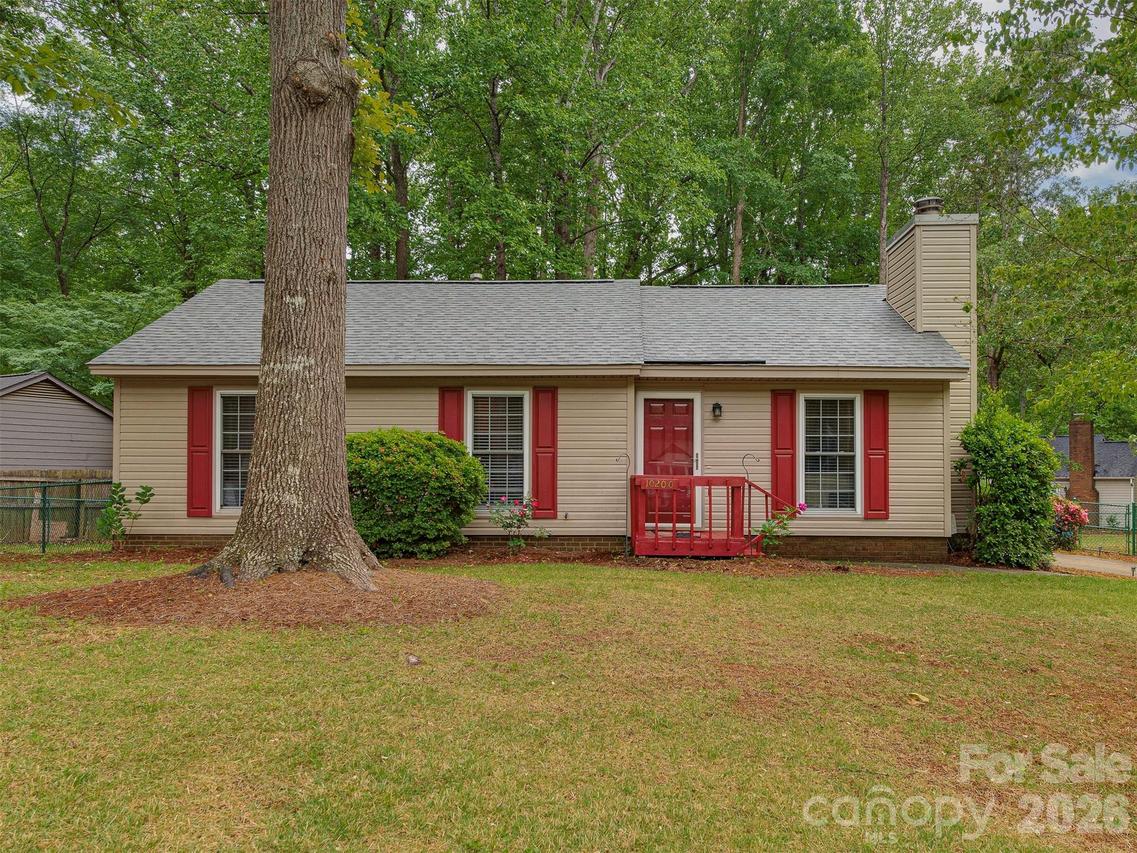 10200 Cairnsmore Pl., Mint Hill, NC 28227