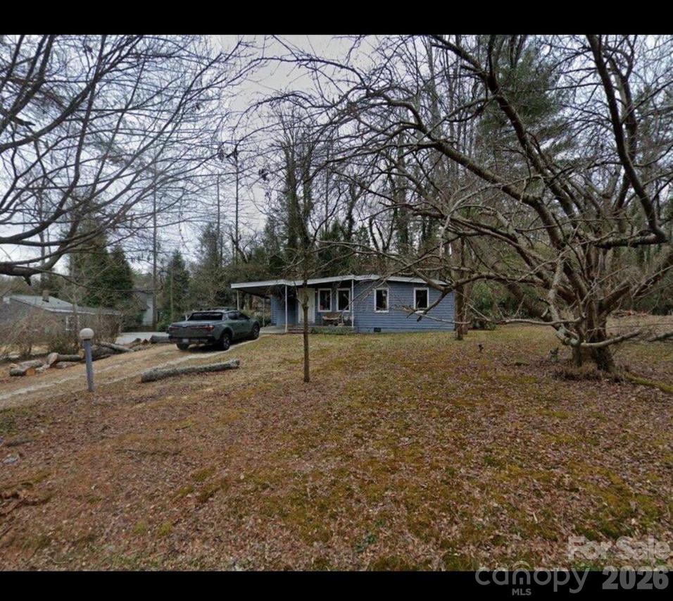 111 Rhododendron Dr., Hendersonville, NC 28739