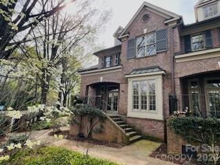 4014 Barclay Downs Dr., Charlotte, NC 28209