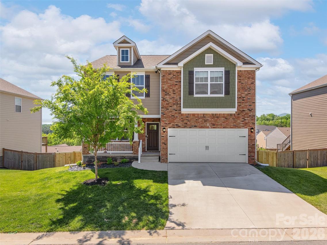 348 Tavernier Ln., Candler, NC 28715