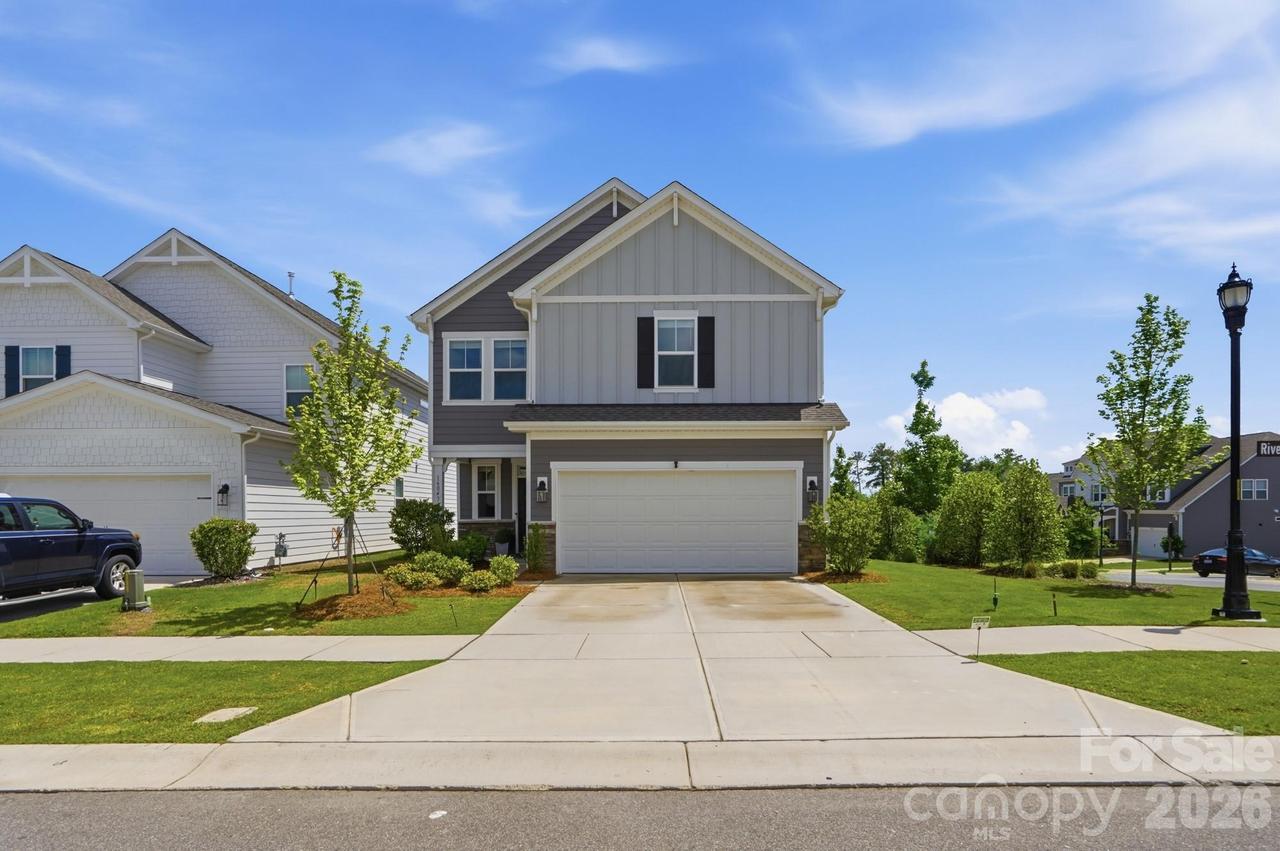16043 River Tree Ln., Charlotte, NC 28278
