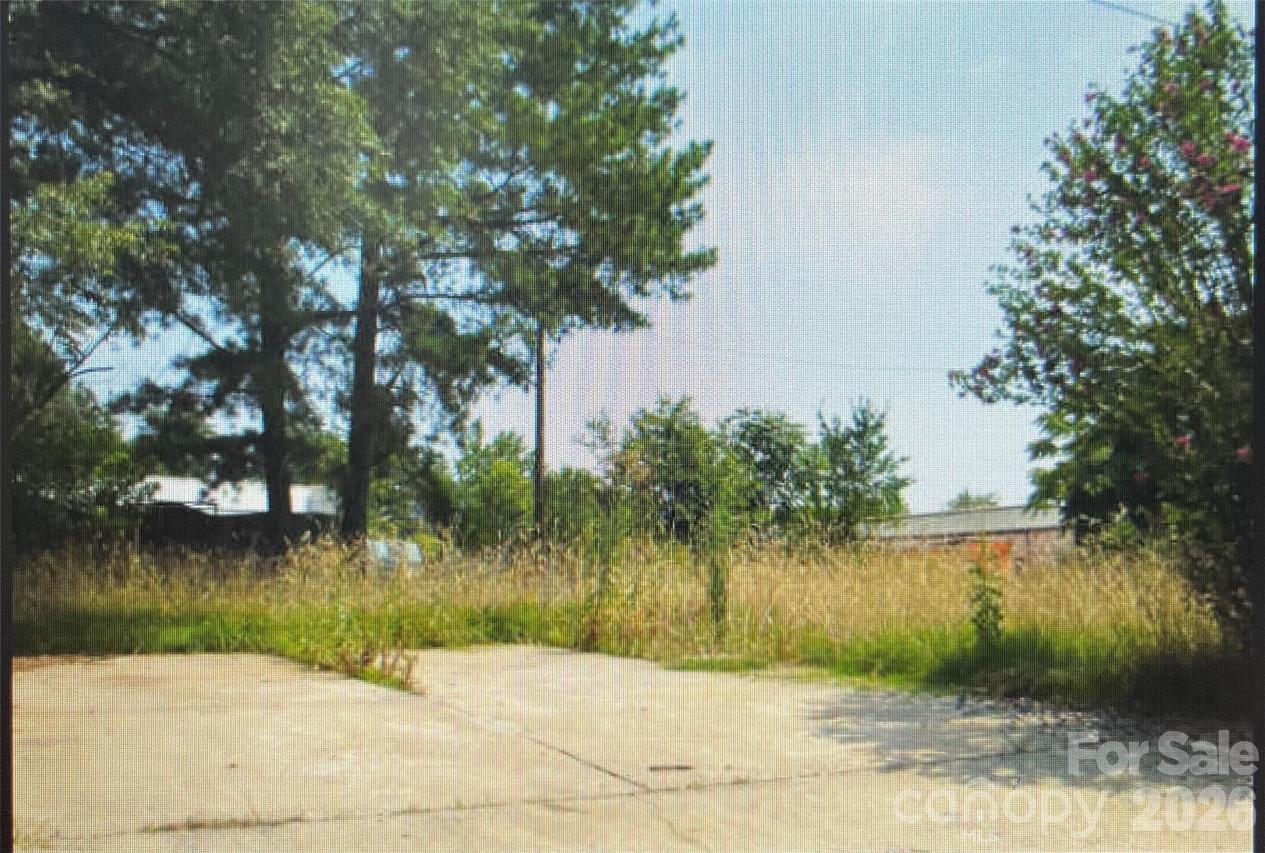 930 Glenview Ave., Gastonia, NC 28054