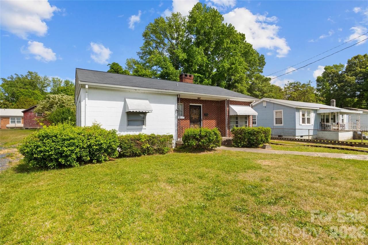 419 S Pearl St., Troy, NC 27371