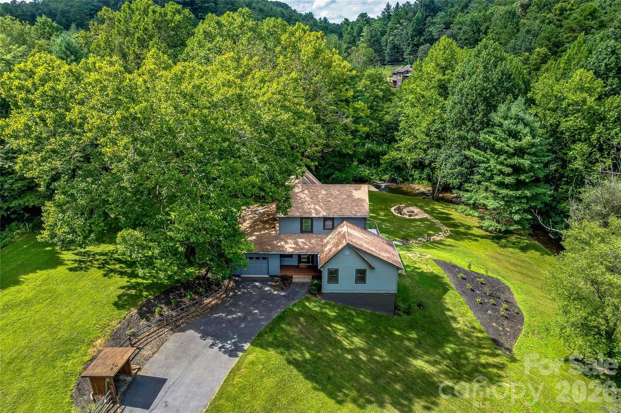 48 Merrell Rd., Leicester, NC 28748