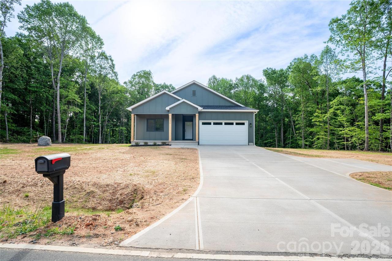 2426 Puetts Chapel Rd., Bessemer City, NC 28016