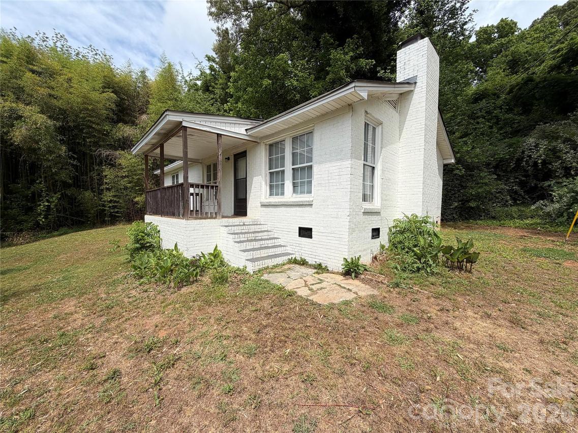 5168 Crawford Rd., Gastonia, NC 28052