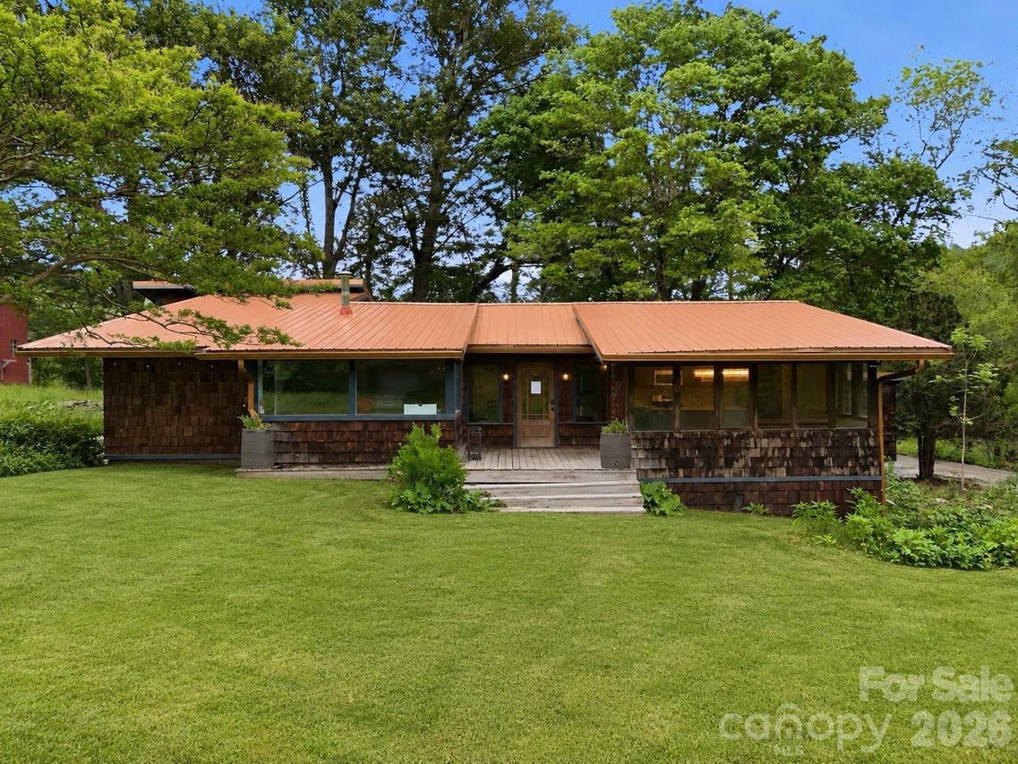 250 Potato Branch Rd., Leicester, NC 28748