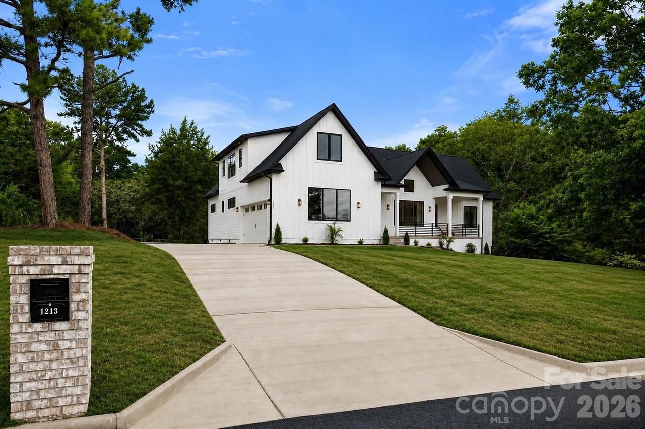 1213 Rosa Dr., Monroe, NC 28112