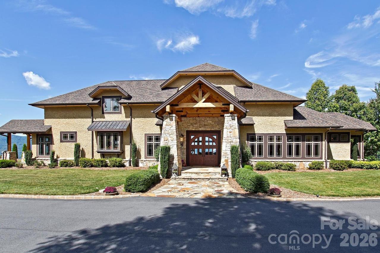 93 Lombard St., Waynesville, NC 28786