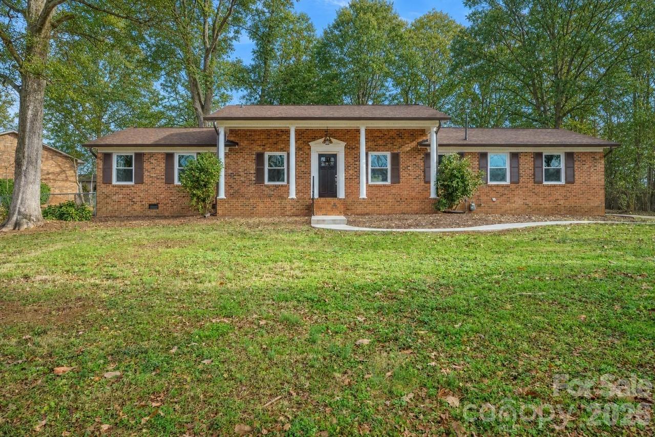 1254 Huckleberry Dr., Lincolnton, NC 28092