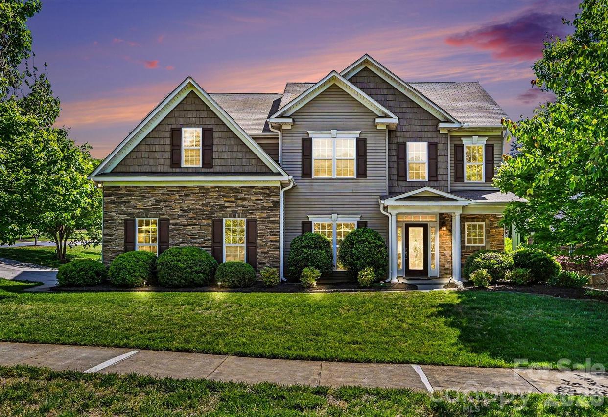 9107 Kensington Forest Dr., Harrisburg, NC 28075