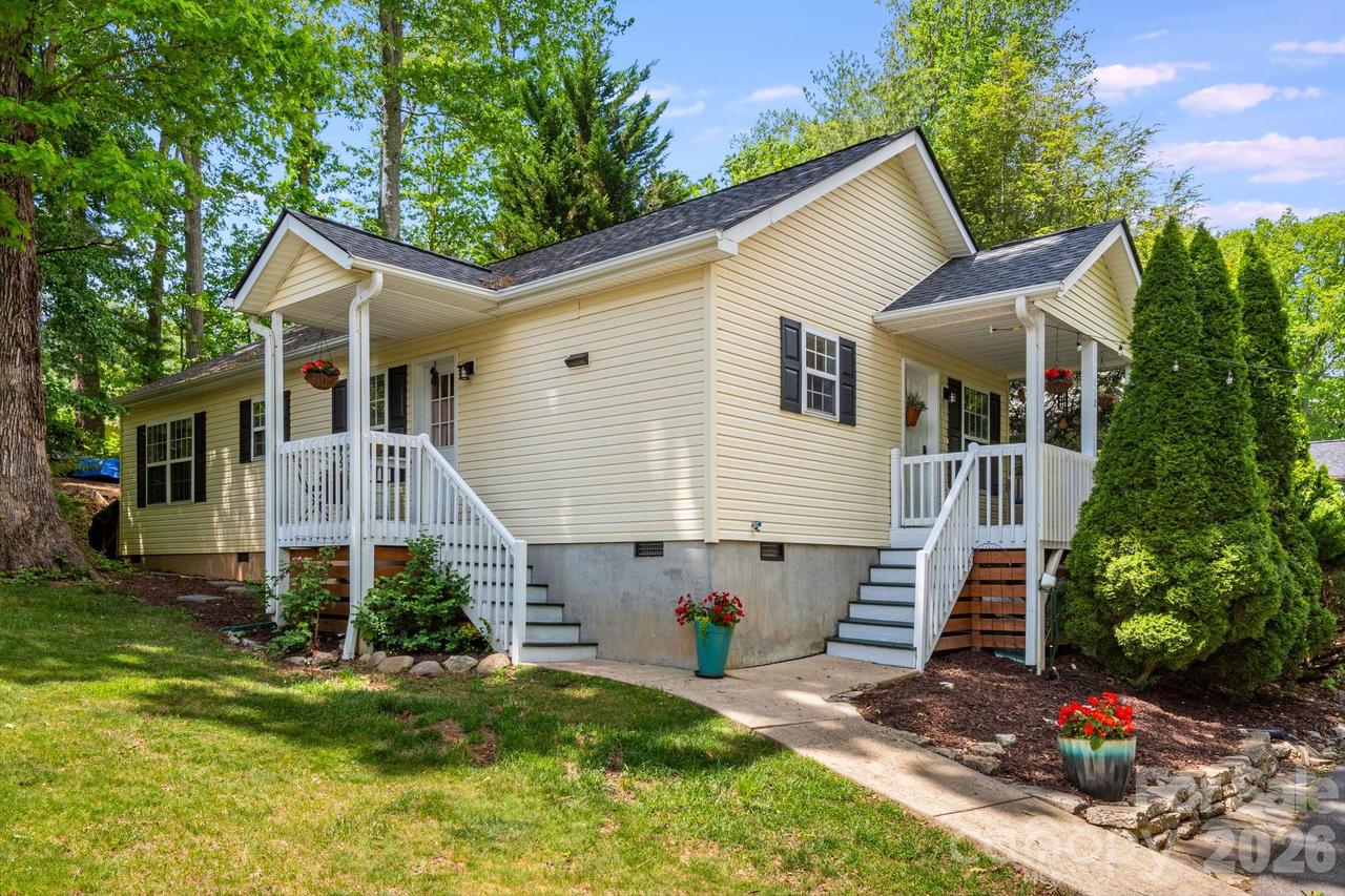 112 Shadowlawn Dr., Asheville, NC 28806