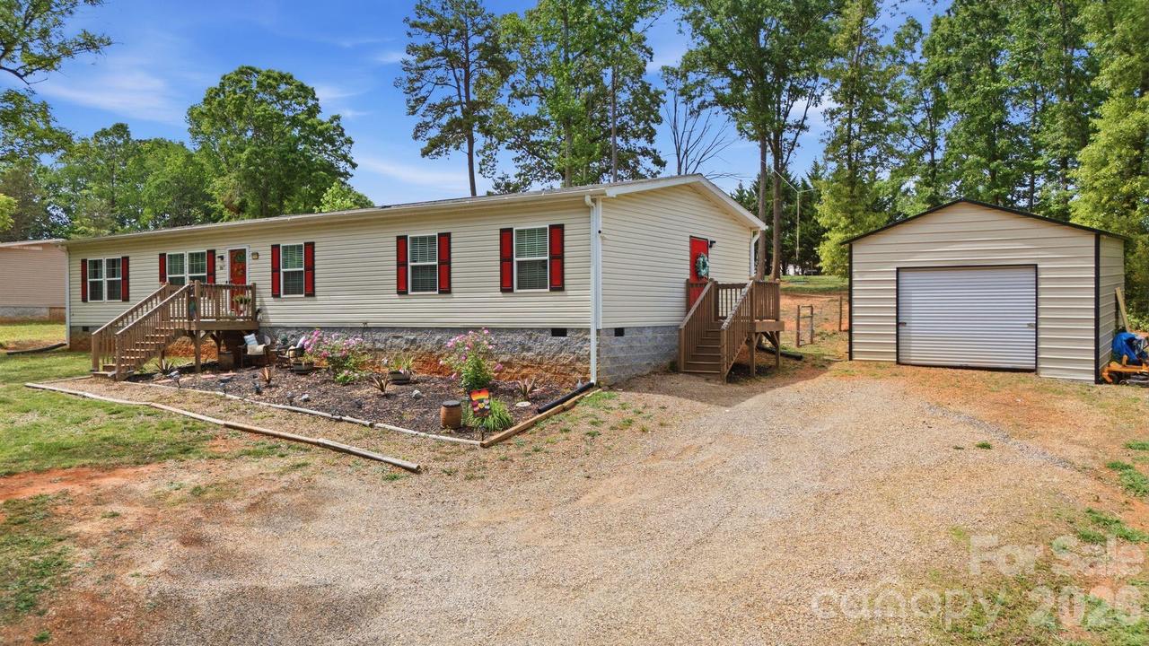 980 Lakeland Ave., Lincolnton, NC 28092