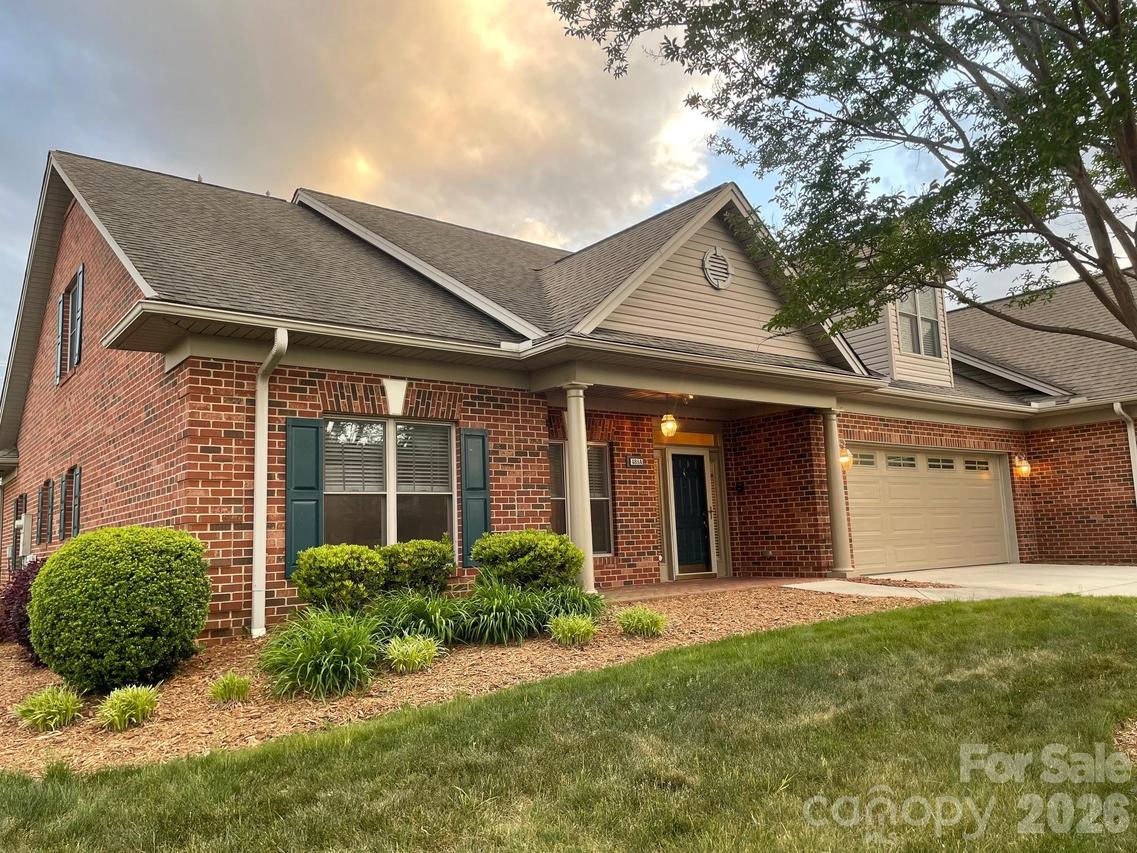 489 26th Ave., Hickory, NC 28601