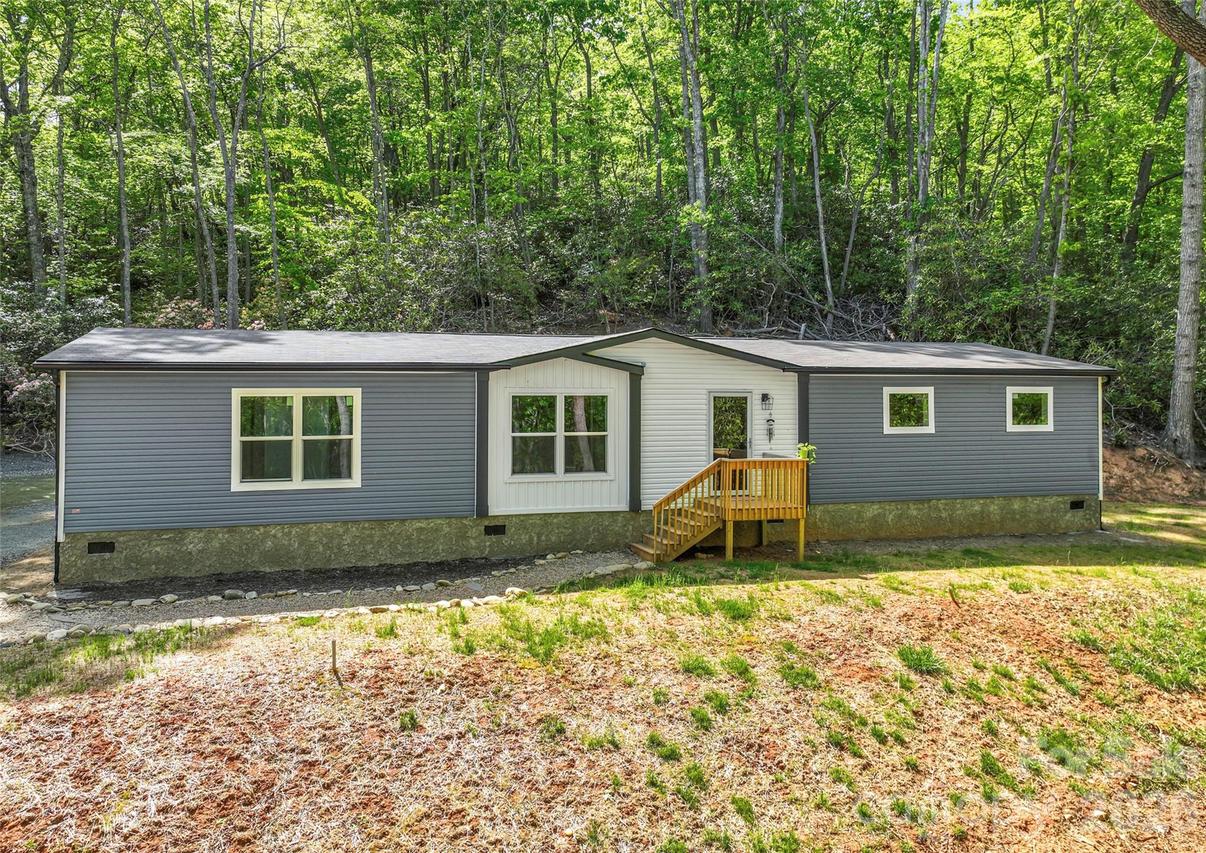 293 Spar Mill Rd., Burnsville, NC 28714