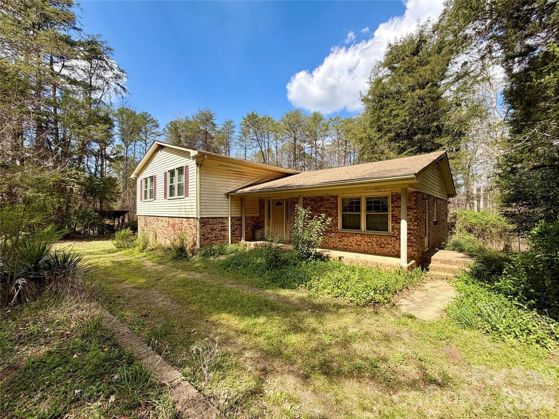 2925 Sparrow Springs Rd., Gastonia, NC 28052