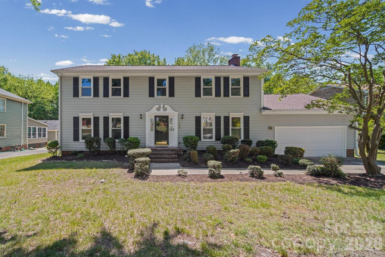 6520 Dougherty Dr., Charlotte, NC 28213