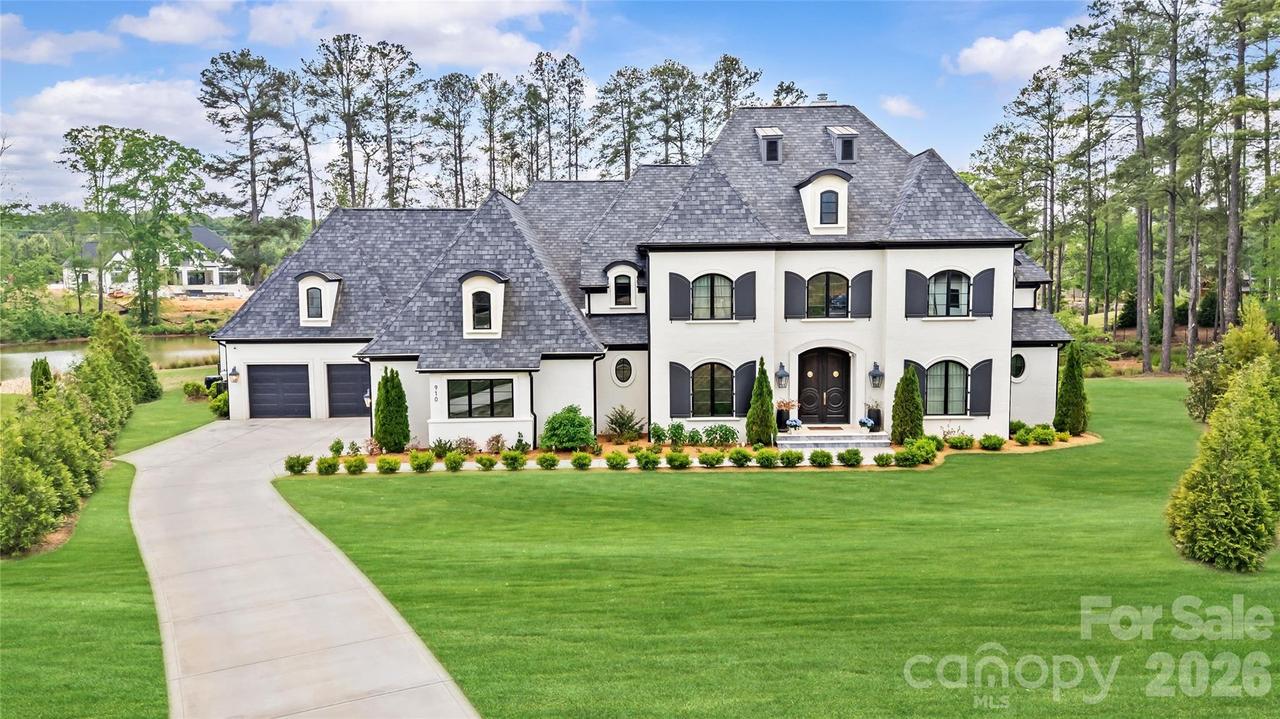 910 Deodar Cedar Dr., Weddington, NC 28104