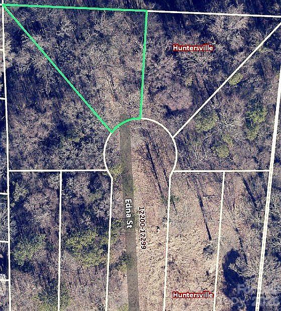 6633 Edna St., Huntersville, NC 28078
