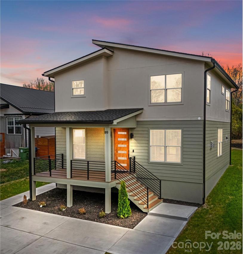 89 Oakley Rd., Asheville, NC 28803
