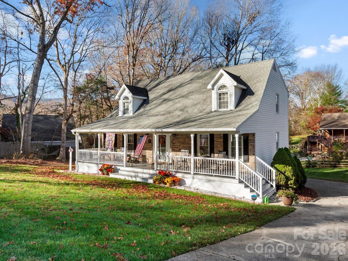 808 Lakey Gap Rd., Black Mountain, NC 28711